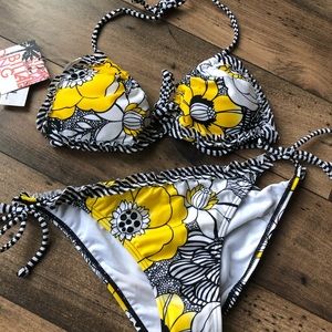 Billabong Floral Bikini, 2 Piece Swimsuit NWT
